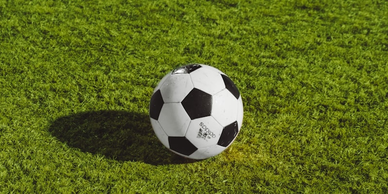 欧洲冠军联赛足球比赛精彩瞬间